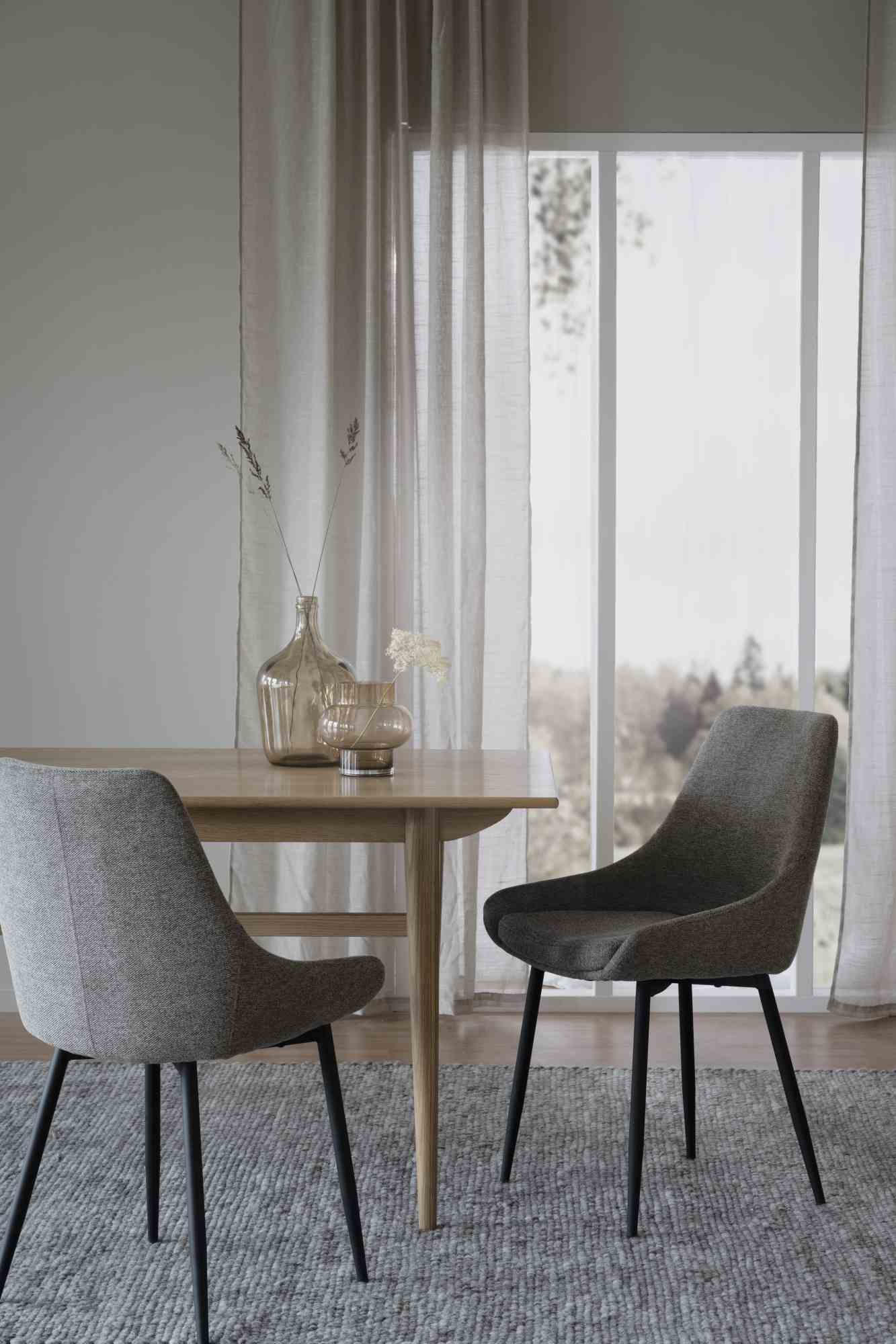 Jetzt entdecken: Stuhl Sierra Stoff 2er Set, Grau mit hochwertiger Verarbeitung.