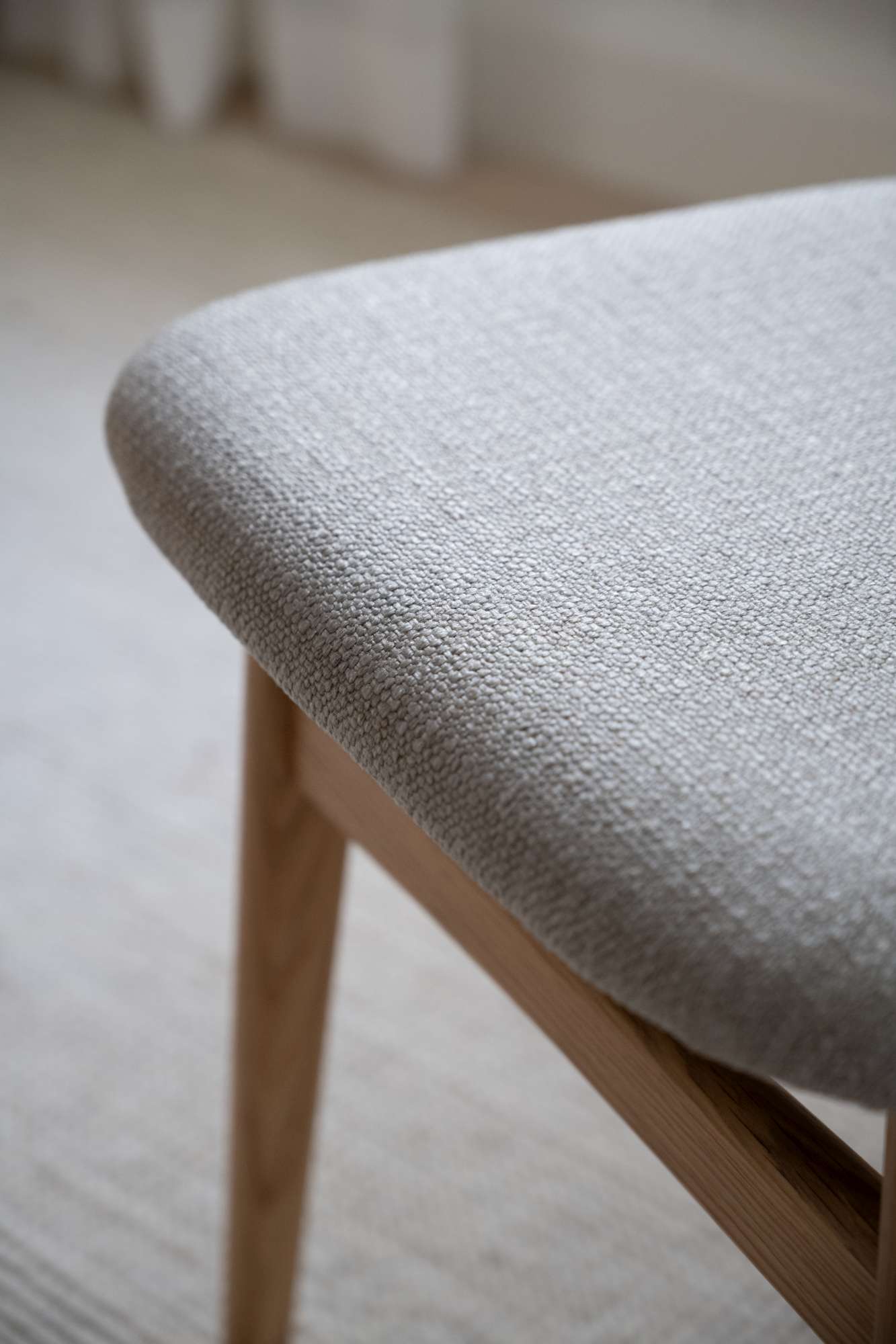 Jetzt entdecken: Stuhl Rodham 2er Set, Eiche / Graubeige mit hochwertiger Verarbeitung.