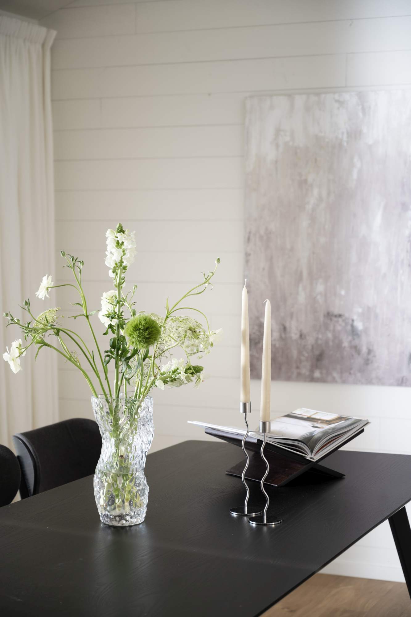 Esstisch Yumi Rechteckig 190x90cm, MDF Esche Schwarz – modernes Design trifft Komfort.