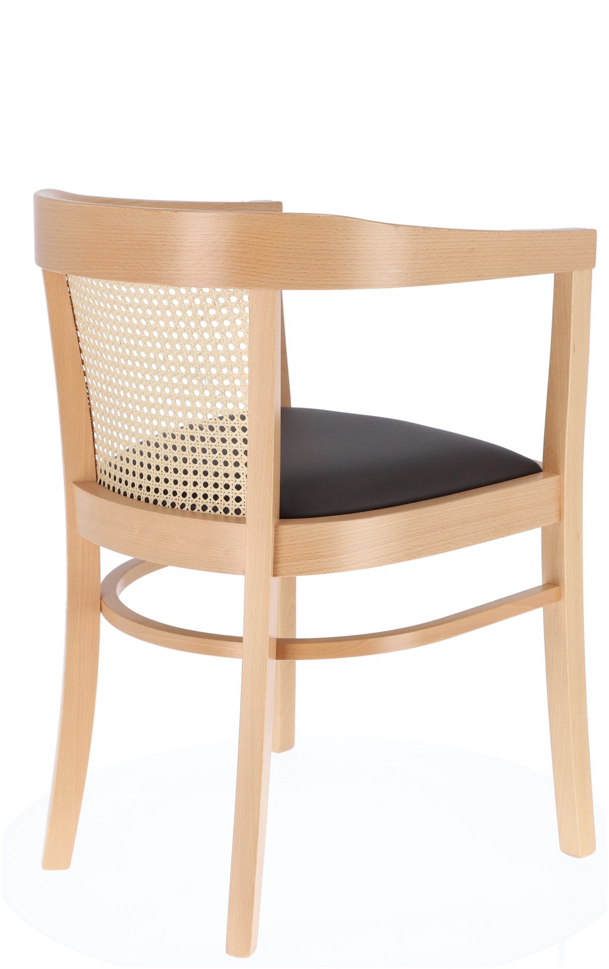 Der Stuhl Charles Cane besitzt ein schlichtes Design. Gefertigt wurde er aus Buchenholz und ist ein Produkt der Marke Jan Kurtz. Die Sitzfläche ist aus Leder.